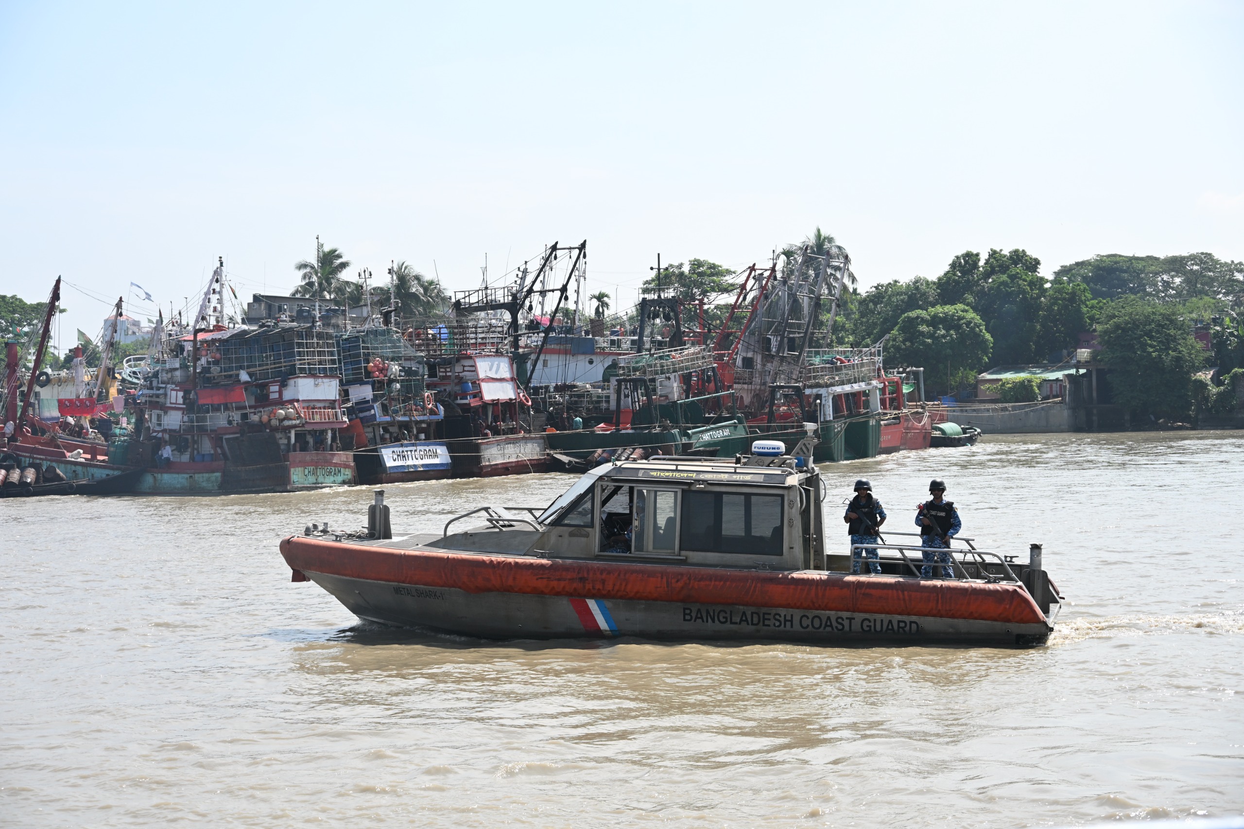 ইলিশ সংরক্ষণে নিয়মিত অভিযানসহ জনসচেতনতামূলক কার্যক্রম পরিচালনা করছে কোস্ট গার্ড পূর্ব জোন।