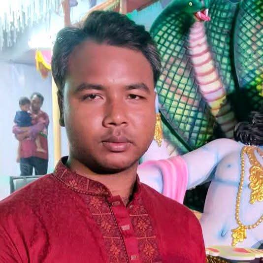 রাজপুরে বাবার কীটনাশকের দোকান থেকে ছাত্রলীগ নেতা নারায়ণ চন্দ্র রায় গ্রেপ্তার, ঘিরে আলোচনা